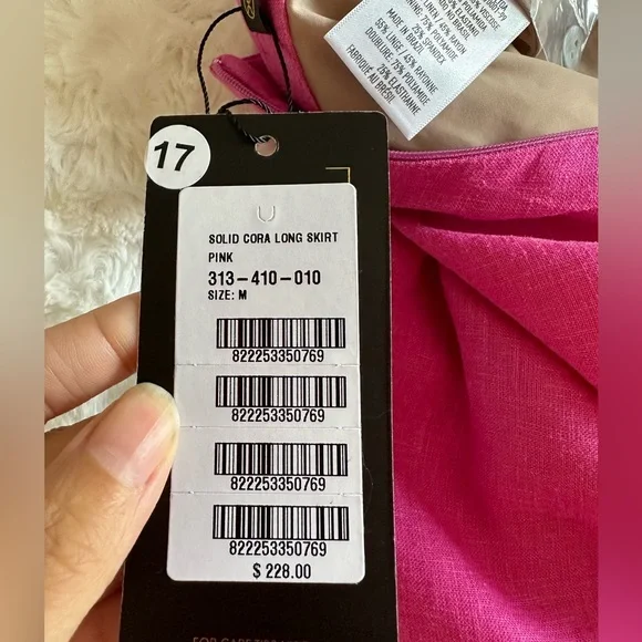 *NWT skirt - Picture 7 of 10